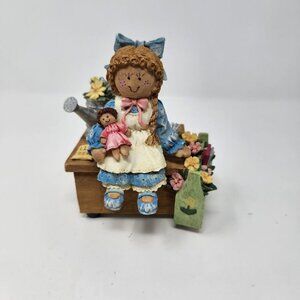 The San Francisco Music box company An Old Friendship figurine musical